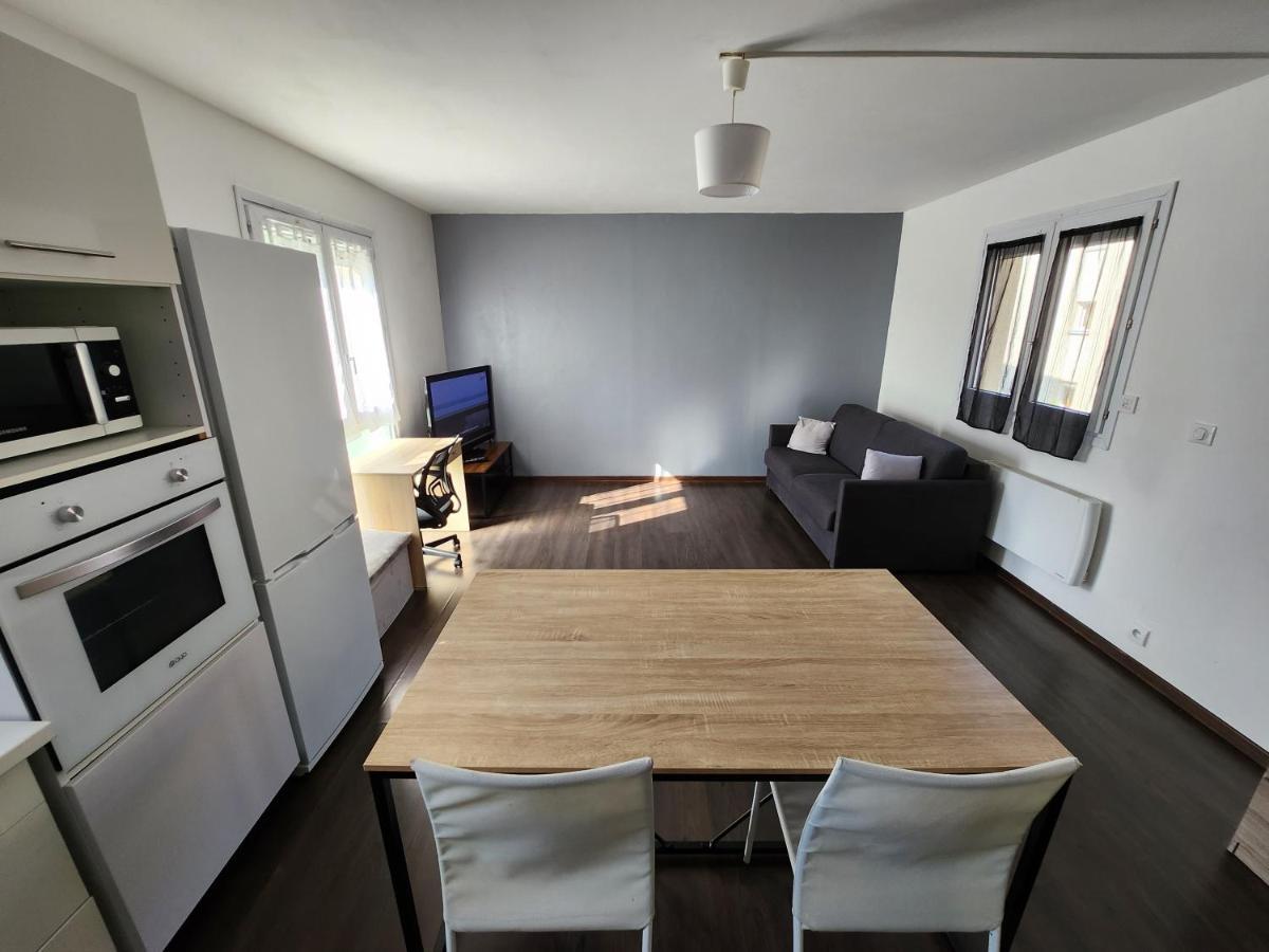 Le Pied A Terre Parisien - 77/94 Apartment Понто-Комбо Екстериор снимка
