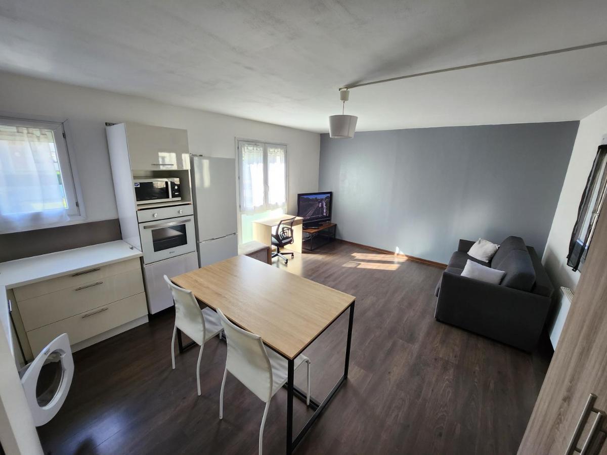 Le Pied A Terre Parisien - 77/94 Apartment Понто-Комбо Екстериор снимка
