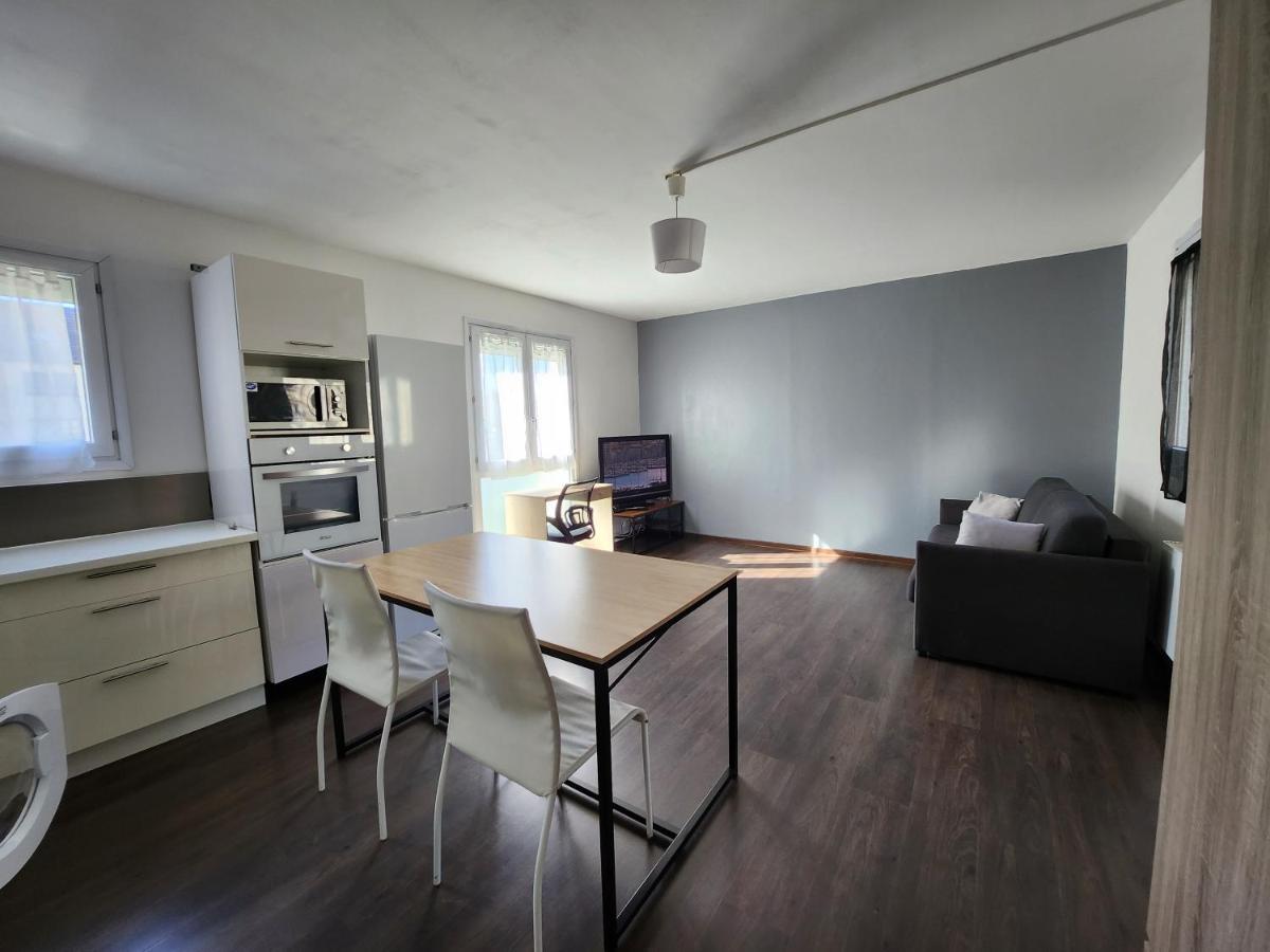 Le Pied A Terre Parisien - 77/94 Apartment Понто-Комбо Екстериор снимка